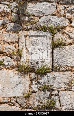 Sculptures à l'église Taxiarches, 18th siècle, village de montagne de Tseria, près de Kardamyli, Mani Messenian, Exo Mani, région du Péloponnèse, Grèce Banque D'Images