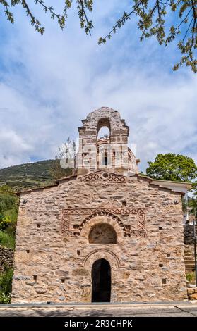 Église Agioi Anargyrov dans la colonie de Koumani, près du village de Nomitsi et de Kardamili, péninsule du Péloponnèse, région du Péloponnèse, Grèce Banque D'Images