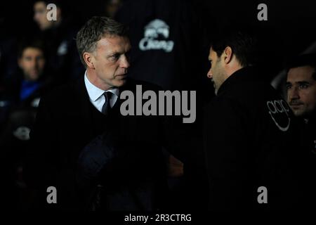 David Moyes, directeur d'Everton, accueille Mauricio Pochettino, directeur de Southampton, avant le match de la Barclays Premier League entre Southampton et Ever Banque D'Images