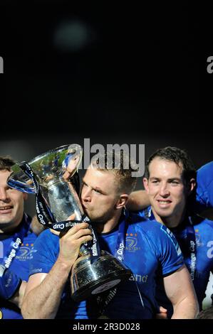 Jamie Heaslip de Leinster célèbre la victoire de la finale de la coupe Amlin Challenge entre Leinster Rugby et Stade Francais à la RDS Arena, Dublin sur Frida Banque D'Images