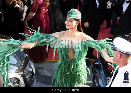 Cannes, France. 22nd mai 2023. Le tapis rouge « Club Zero » lors du festival annuel de Cannes 76th au Palais des Festivals sur 22 mai 2023 à Cannes, France. CRÉDIT FRANCE : SIPA USA/Alamy Live News Banque D'Images