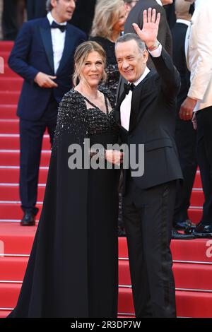 Tom Hanks et Rita Wilson assistent à la première d'Astroid City lors du Festival de Cannes 76th. Date de la photo: Mardi 23 mai 2023. Le crédit photo devrait se lire comme suit : Doug Peters/PA Wire Banque D'Images