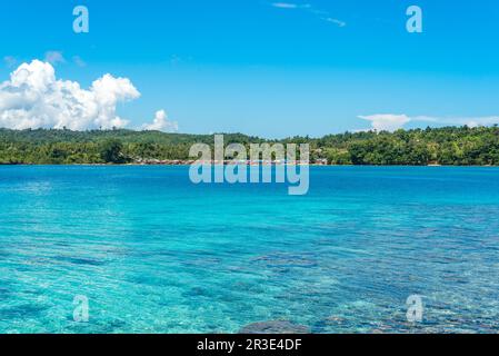 Bomba est une ville principale sur les îles Togiennes à Sulawesi Banque D'Images