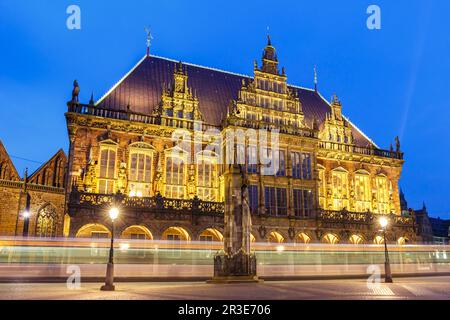 Marché de Brême place Hôtel de ville de Brême Roland de nuit en Allemagne Banque D'Images