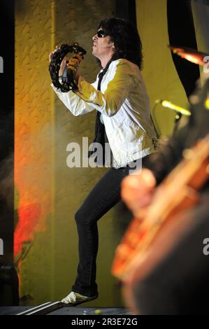 Milan Italie 2010-04-11:Milan Italie 2010-04-11: Kelly Hansen chanteur d'étranger pendant le concert à Alcatraz Banque D'Images