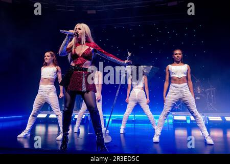 Italie 15 Mai 2023 Ava Max - Amanda Ava Koci - Live at fabrique Milan © Andrea Ripamonti / Alay Banque D'Images