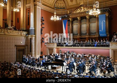 Prague, République tchèque. 23rd mai 2023. Concert de l'Orchestre philharmonique tchèque avec le pianiste islandais Vikingur Olafsson et le chef d'orchestre américain John Adams au festival du Printemps de Prague à Rudolfinum, à Prague, République tchèque, 23 mai 2023. Crédit : vit Simanek/CTK photo/Alay Live News Banque D'Images