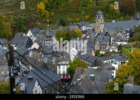 Monschau, panorama sur la ville, NRW, Eifel, Allemagne Banque D'Images