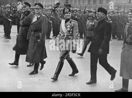 1936 une image rare de la visite en Allemagne du ministre fasciste des Affaires étrangères Galeazzo Ciano, les premiers contacts de la malheureuse alliance nazie-fasciste Banque D'Images