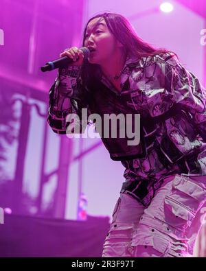 Sacramento, États-Unis. 20th mai 2023. La chanteuse américaine Audrey Chu, connue sous le nom de scène Audrey Nuna, se produit au Capitole de l'État de Californie à Sacramento pendant le marché nocturne de l'AAPI pour célébrer le mois du patrimoine asiatique des îles du Pacifique, qui s'est tenu chaque année en mai. (Photo de Penny Collins/NurPhoto) Credit: NurPhoto SRL/Alay Live News Banque D'Images