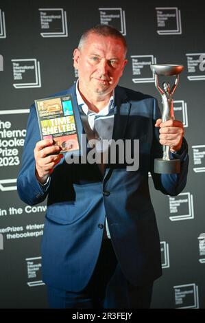 Londres, Royaume-Uni. 23rd mai 2023. Georgi Gospodinov est une écrivaine et traductrice bulgare Angela Rodel du Prix international de Booker 2023 au Sky Garden, Londres, Royaume-Uni. Crédit : voir Li/Picture Capital/Alamy Live News Banque D'Images