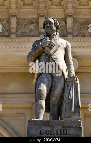 Statue de Goethe, Opéra, Hanovre, Basse-Saxe, Allemagne, Europe Banque D'Images