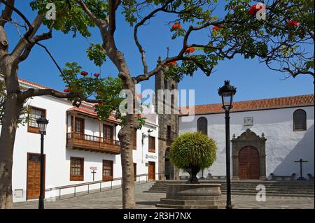 Iglesia de Salvador à la Plaza de Espagna à Santa Cruz de la Palma, la Palma, îles Canaries, Espagne Banque D'Images