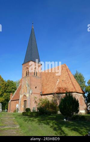 Village église de Lüssow en Allemagne Banque D'Images