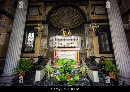 panteon de Santa Catalina Thomas (Valldemossa, 1533 , Palma, 1574), iglesia de Santa Magdalena,fundada en el siglo XIV y réinterpréuida en 1740, Palma, Majorque, islas baleares, Espagne. Banque D'Images