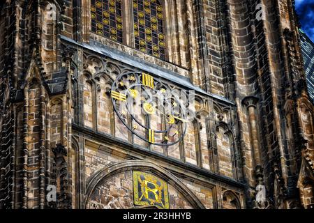 Horloge de St. Cathédrale gothique de Vitus à Prague Banque D'Images