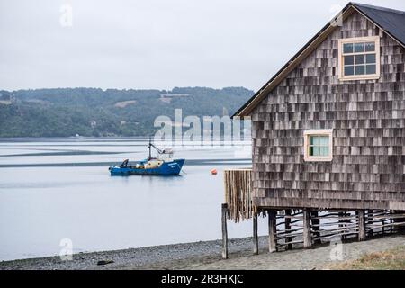 Quemchi, archipiélago de Chiloé, provincia de Chiloé, Región de Los Lagos, en Patagonie, República de Chile,América del Sur. Banque D'Images