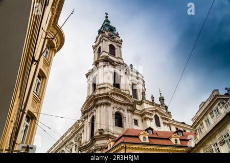 L'église Saint-Nicolas à Prague Banque D'Images