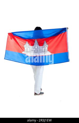 Les femmes asiatiques célèbrent la journée de l'indépendance du Cambodge le 09 novembre en tenant le drapeau du Cambodge isolé sur fond blanc Banque D'Images