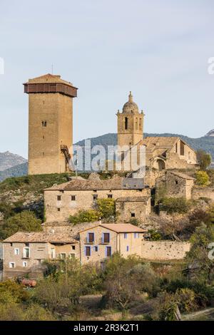 Abizanda ,Pueblo con médiévale torreón del siglo XI y románica Capilla del siglo X, Provincia de Huesca, Comunidad Autónoma de Aragón, cordillera de los Pirineos, Espagne, Europe. Banque D'Images