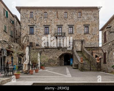 Palais Monaldeschi della Cervara, place Piazzetta dell'Orologio, Bolsena, Italie Banque D'Images