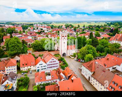 Vue panoramique aérienne de Bayertor ou de la porte bavaroise à Landsberg am Lech. Landsberg am Lech est une ville du sud-ouest de la Bavière, en Allemagne. Banque D'Images
