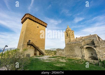 Abizanda ,Pueblo con médiévale torreón del siglo XI y románica Capilla del siglo X, Provincia de Huesca, Comunidad Autónoma de Aragón, cordillera de los Pirineos, Espagne, Europe. Banque D'Images