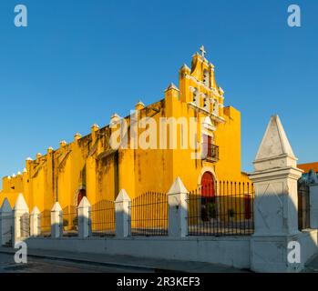 Eglise Templo del Dulce nombre de Jésus, ville de Campeche, Etat de Campeche, Mexique Banque D'Images