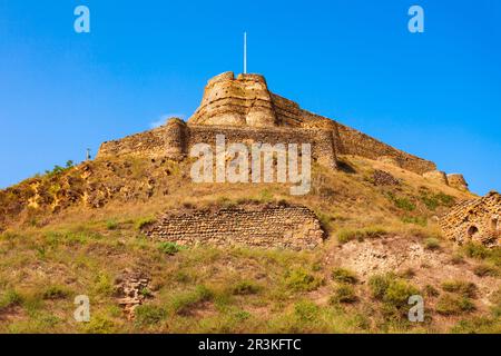 Forteresse de Gori ou Goris Tsikhe, Géorgie. C'est une citadelle médiévale située au-dessus de la ville de Gori sur une colline rocheuse, la Géorgie. Banque D'Images