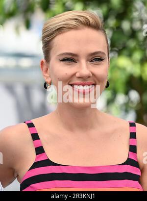 Cannes, France. 24th mai 2023. Cannes, France. 24 mai 2023 Scarlett Johansson au photocall de la ville astéroïde, dans le cadre du Festival de Cannes 76th, Palais des Festivals. Crédit : Doug Peters/Alamy Live News Banque D'Images
