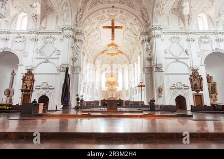 Wurzbourg, Allemagne - 11 juillet 2021 : cathédrale de Wurzbourg ou intérieur de la cathédrale de Wurzburger. C'est une cathédrale catholique romaine dans la vieille ville de Wurzburg en Bavière, GE Banque D'Images