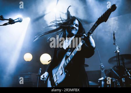 Tilburg, pays-Bas. 23rd, avril 2023. Le groupe de Metal néerlandais Witte Wieven donne un concert en direct pendant le festival de musique néerlandais Roadburn Festival 2023 à Tilburg. (Crédit photo: Gonzales photo - Peter Troest). Banque D'Images