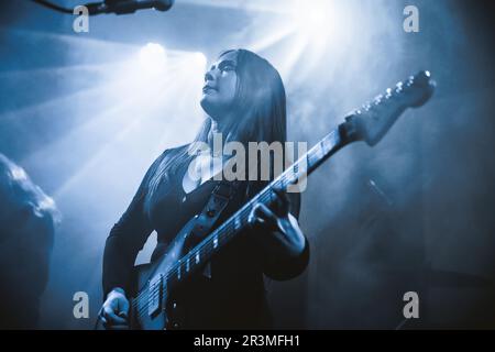 Tilburg, pays-Bas. 23rd, avril 2023. Le groupe de Metal néerlandais Witte Wieven donne un concert en direct pendant le festival de musique néerlandais Roadburn Festival 2023 à Tilburg. (Crédit photo: Gonzales photo - Peter Troest). Banque D'Images
