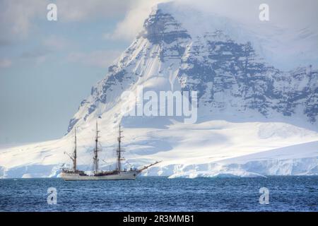 Voile Bark Europa sur une croisière en Antarctique Banque D'Images