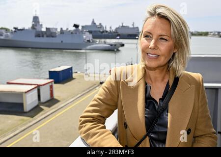 Den Helder, pays-Bas. 24th mai 2023. Le ministre de la Défense, Ludive Dedonder, a pris la photo d'une rencontre entre les ministres de la Défense belge et néerlandais, dans le cadre de la coopération bilatérale entre les deux marines, à Den Helder, aux pays-Bas, le mercredi 24 mai 2023. Le programme comprend une visite du Léopold I, frégate de la marine belge, qui se trouve à Den Helder pour l'entretien. BELGA PHOTO DIRK WAEM crédit: Belga News Agency/Alay Live News Banque D'Images