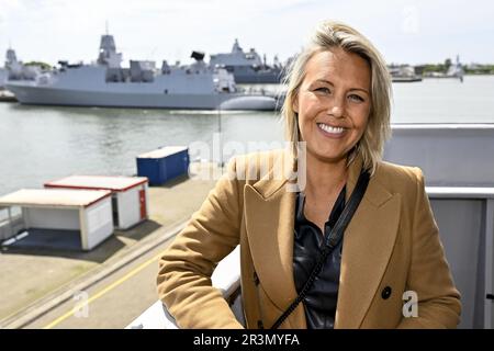 Den Helder, pays-Bas. 24th mai 2023. Le ministre de la Défense, Ludive Dedonder, a pris la photo d'une rencontre entre les ministres de la Défense belge et néerlandais, dans le cadre de la coopération bilatérale entre les deux marines, à Den Helder, aux pays-Bas, le mercredi 24 mai 2023. Le programme comprend une visite du Léopold I, frégate de la marine belge, qui se trouve à Den Helder pour l'entretien. BELGA PHOTO DIRK WAEM crédit: Belga News Agency/Alay Live News Banque D'Images