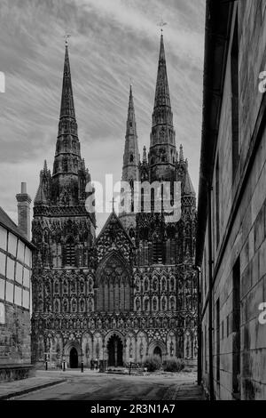 Cathédrale de Lichfield en noir et blanc Banque D'Images