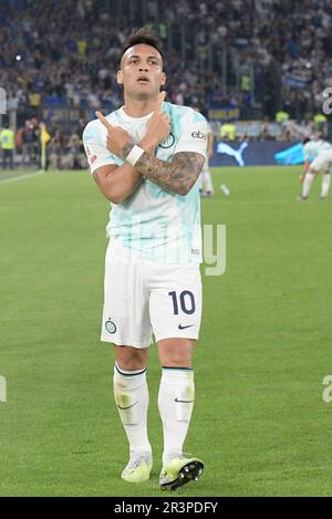 Stadio Olimpico, Rome, Italie. 24th mai 2023. Finale de football italienne de Coppa Italia ; Fiorentina versus Inter Milan ; Lautaro Martí ; nez de FC Inter célèbre après avoir marqué le but pour 1-1 dans le crédit de 29th minutes : action plus Sports/Alamy Live News Banque D'Images