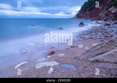 Port de Valldemossa, également connu sous le nom de Sa Marina, Valldemossa, Majorque, Iles Baléares, Espagne, Europe. Banque D'Images