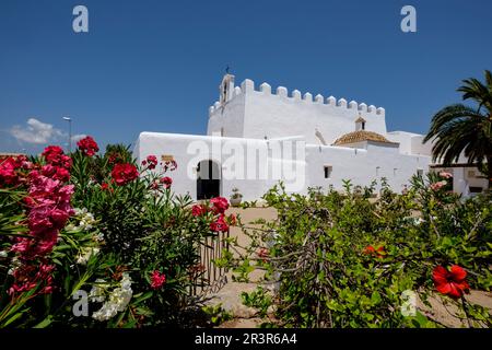 Eglise de Sant Jordi, originaria del siglo XV, Sant Jordi de Ses Salines, Ibiza, Baléares, Espagne. Banque D'Images