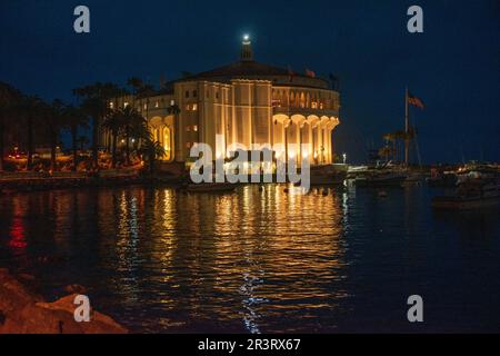 La ville d'Avalon est le principal centre de population de l'île de Catalina, CA, USA. Banque D'Images