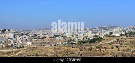 Vue sur Bayt Jala et Bethléem en Palestine. Banque D'Images