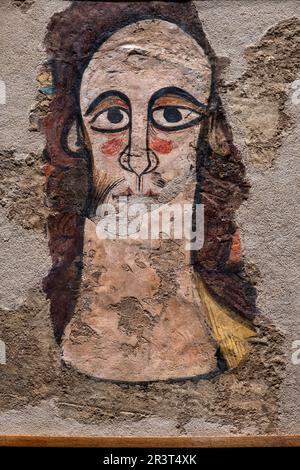 pantocrator de Ruesta, peintures murales de Ruesta, 12th siècle, en fresque déchirée et transférée sur toile, viennent de l'église de San juan bautista à Ruesta, Musée diocésain de Jaca, Huesca, Espagne. Banque D'Images