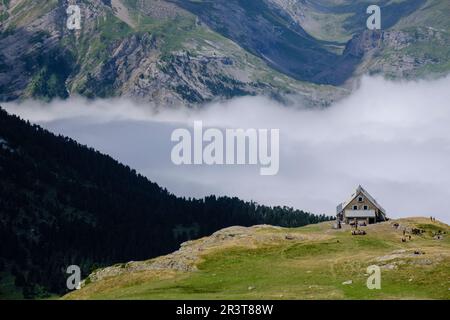 Refuge des Espuguettes, Parc National des Pyrénées, Hautes-Pyrénées, France. Banque D'Images