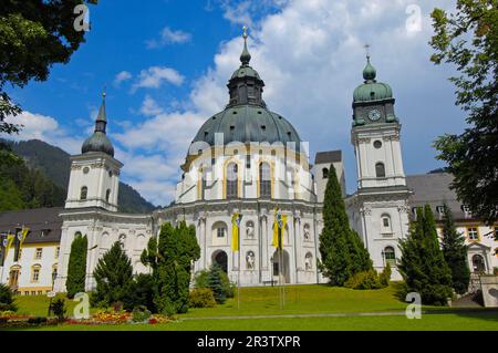 Monastère de l'Ettal, Église du monastère, Cour, Ettal, Garmisch-Partenkirchen, Haute-Bavière, Bavière, Allemagne Banque D'Images