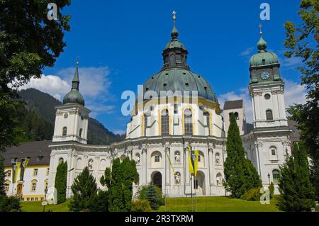 Monastère de l'Ettal, Église du monastère, Cour, Ettal, Garmisch-Partenkirchen, Haute-Bavière, Bavière, Allemagne Banque D'Images