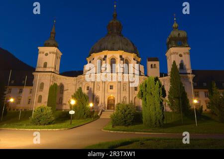 Monastère de l'Ettal, Église du monastère, Cour, Ettal, Garmisch-Partenkirchen, Haute-Bavière, Bavière, Allemagne Banque D'Images