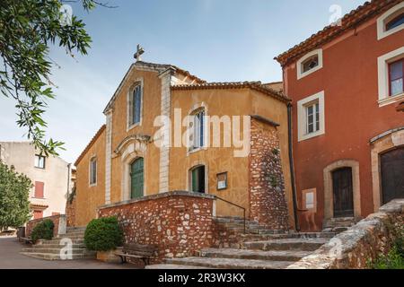 Roussillon, église Saint-Michel, Provence, Sud de la France Banque D'Images