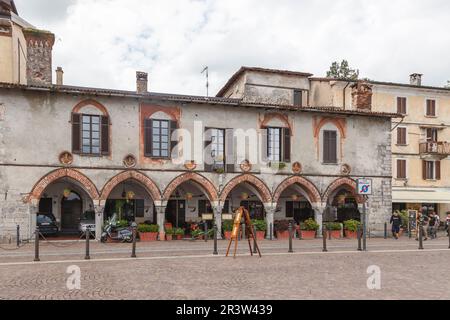 Arona, Piazza del Popolo, Antico Palazzo di Giustizia, Casa del podestà , Piemont, Províz Novara, Italie Banque D'Images