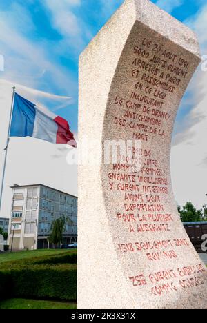 Modern Sculpture, le camp d'internement de Drancy a été identifié par la banlieue nord-est de Paris dans laquelle il était situé. Le 20 août 1941, Banque D'Images